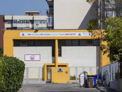 La scuola media �Giovanni Verga in via Carabellese